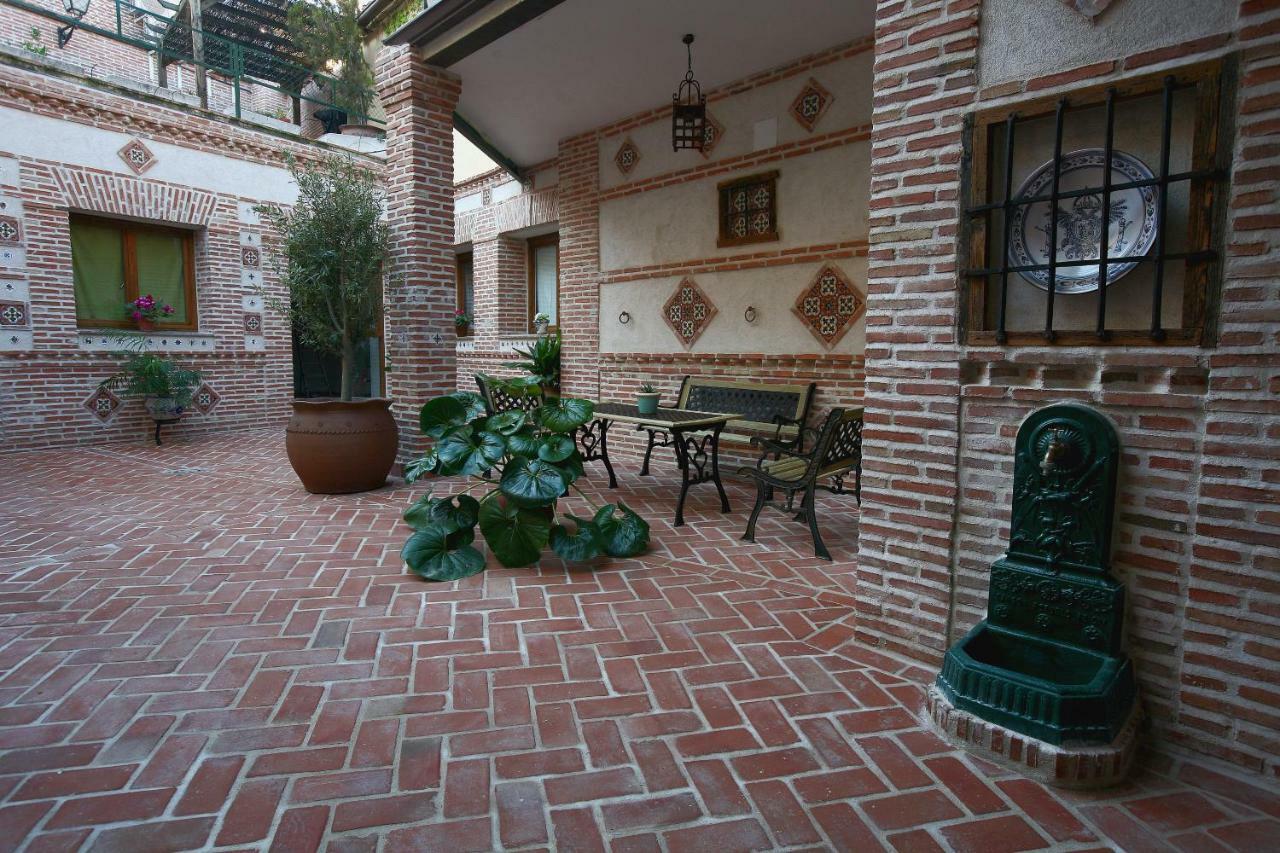 Apartmentos El Alfar Del Sacramento 托萊多 外观 照片