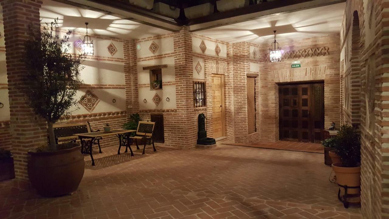 Apartmentos El Alfar Del Sacramento 托萊多 外观 照片